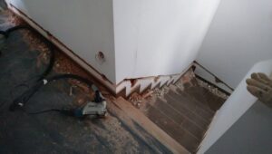 villanyszerelés-horonymarás-lépcsővilágítás